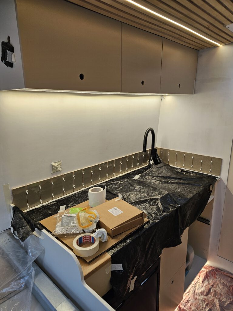 Lets tile